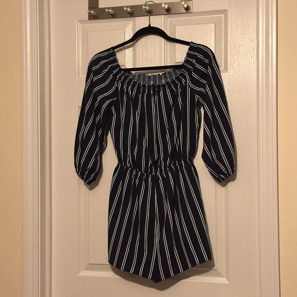 Soprano Navy Blue with White Stripes Romper Size Medium - Picture 1 of 3